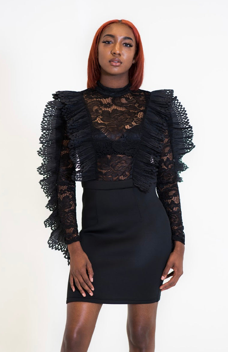 Lady in Lace Dress TheSamsBoutique